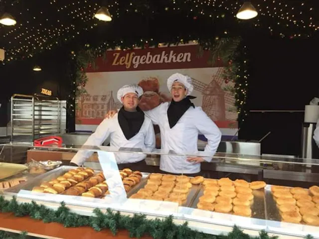 Zelfgebakken. Oliebollen