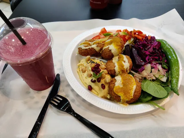 Falafel n’ Juice Co