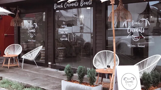 Beach Coconuts Bowls