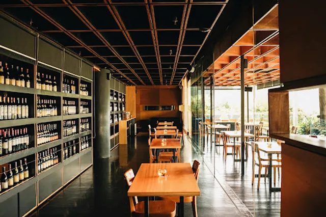 CORK&SCREW Plaza Indonesia