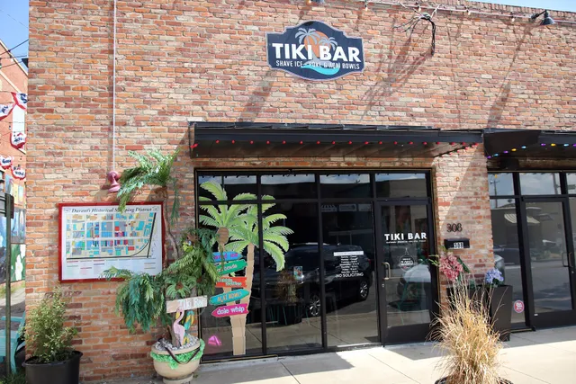 Tiki G's Shaved Ice/Acai