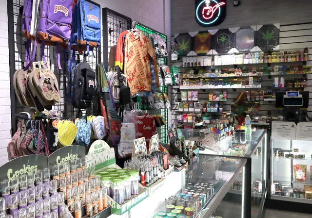 Up N Smoke - Vape Shop