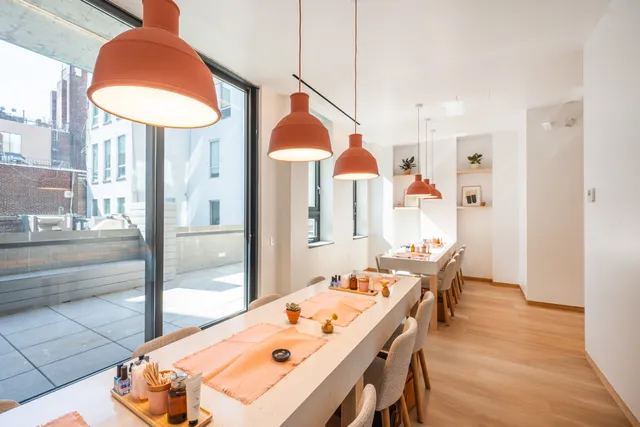 Sundays Nontoxic Nail Studio Soho