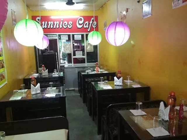 Hangout Cafe Dhaliara