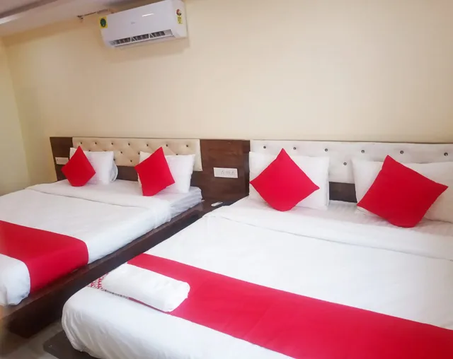 TREEBO TRIP HOTEL THE GRAND VARDHAMAN(PREVIOUSLY OYO66622