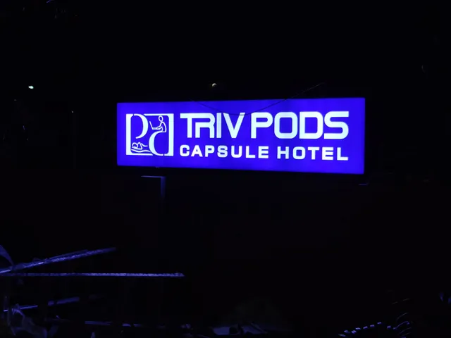 TRIVPODS Capsule Hotel