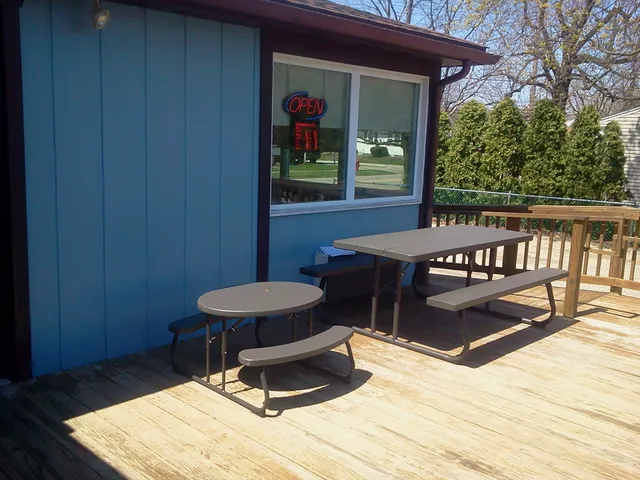 Wedgewing Family Restaurant