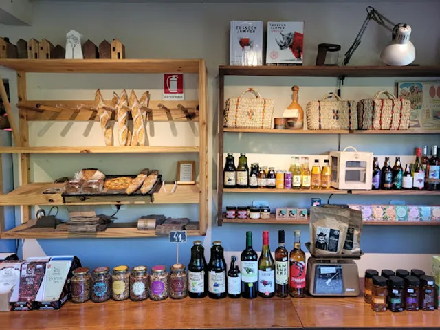 Detrás da Matriz - Atelier de Pães, Empório e Café