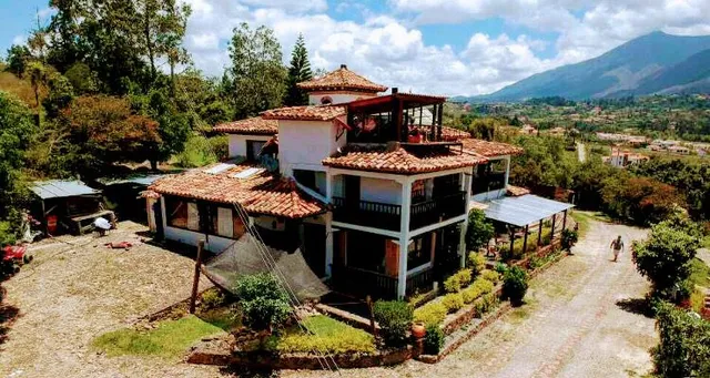 Pietra Hotel Santa Campground