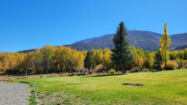 Crowley Lake Park