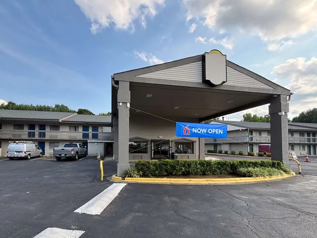 Motel 6 Charlotte, NC-Northlake