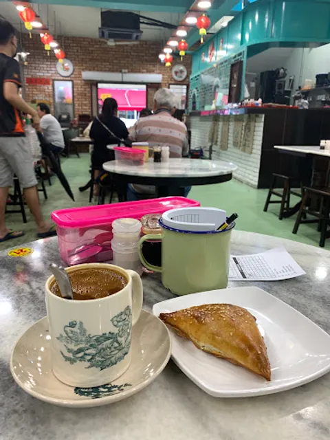 Kaw Kaw Pakkopi • Sri Petaling • 浓浓白咖啡