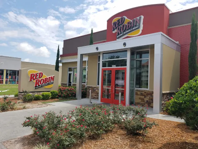 Red Robin Gourmet Burgers and Brews