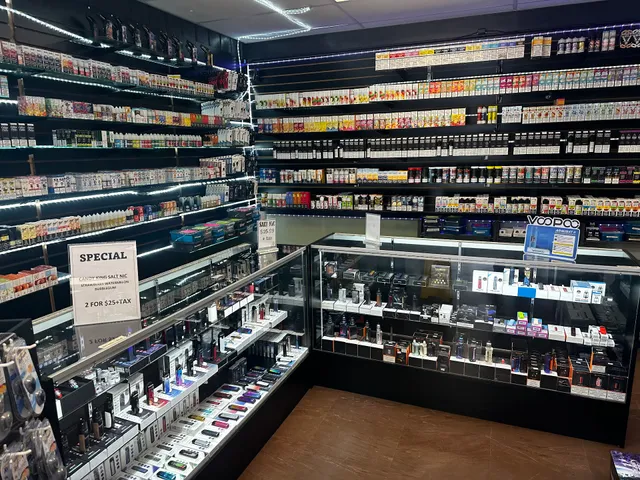 White Cloud Vape and Smoke