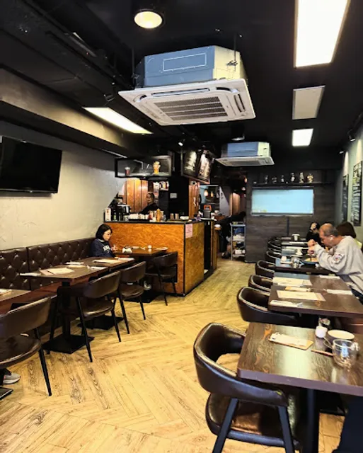 The Yell-Owl Seafood and Grill