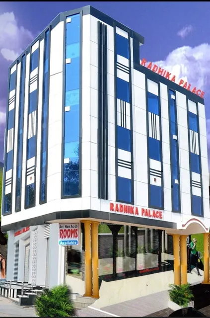 Hotel Radhika Palace