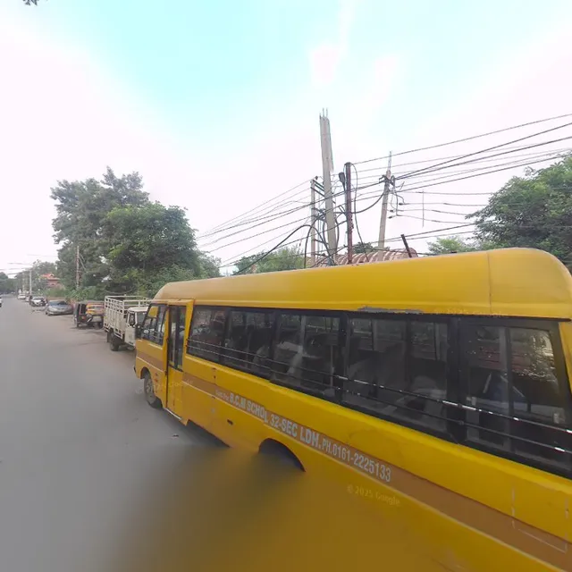 OYO 48583 Hotel Padam