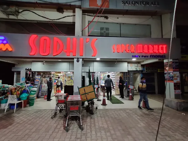 Sodhis super market sector 55