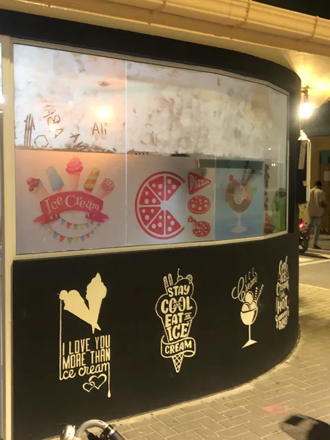 Hangout Gelato & Café