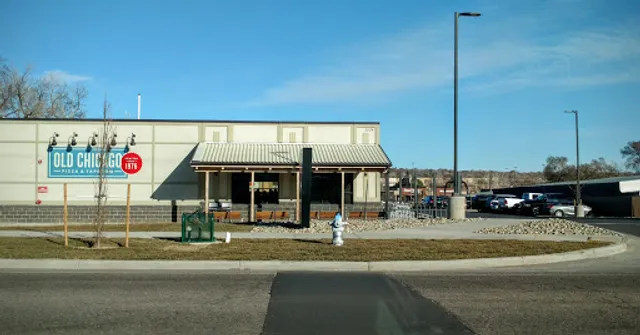 Old Chicago Pizza + Taproom