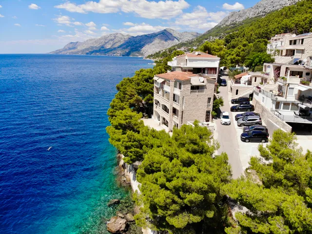 Apartments Brelasunshine