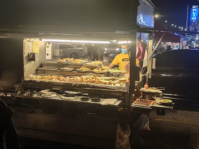 Papa Burger & Kebab Roti John