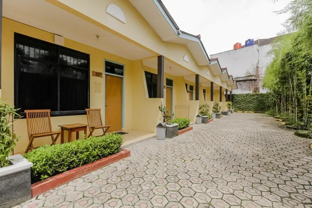 RedDoorz Plus @ Pangkal Pinang Mentok