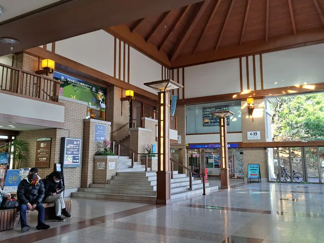 伊豆高原駅やまもプラザ