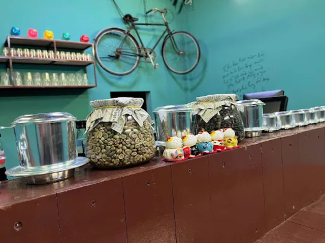 Tiệm café Em Và Trịnh