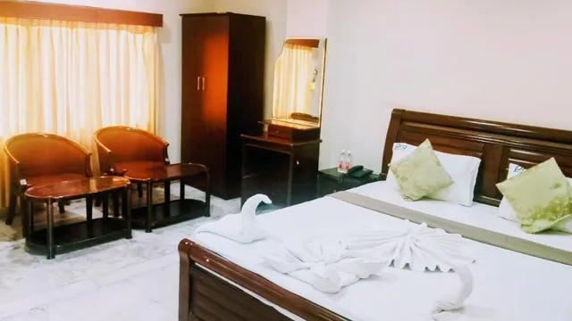Lloyds Serviced Apartments TNagar Chennai - 09176636636
