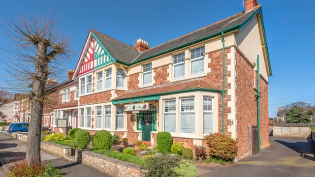 Kenella House Bed and Breakfast