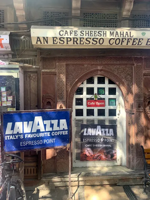 Café Sheesh Mahal