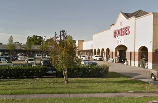 Airline Shopping Center