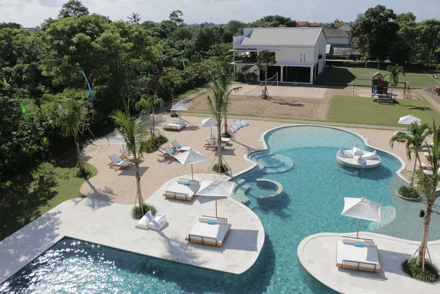 Pronoia Community | Luxury Beachfront Wellness Resort | Yoga, Fitness, & Retreats