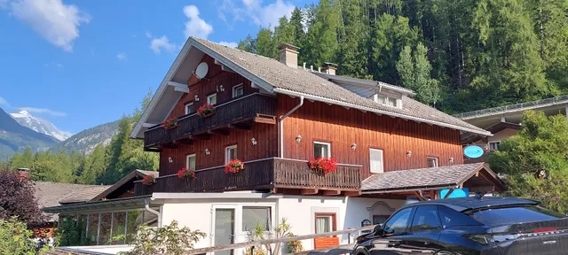 Landhaus Alpenrose - Feriendomizile Pichler