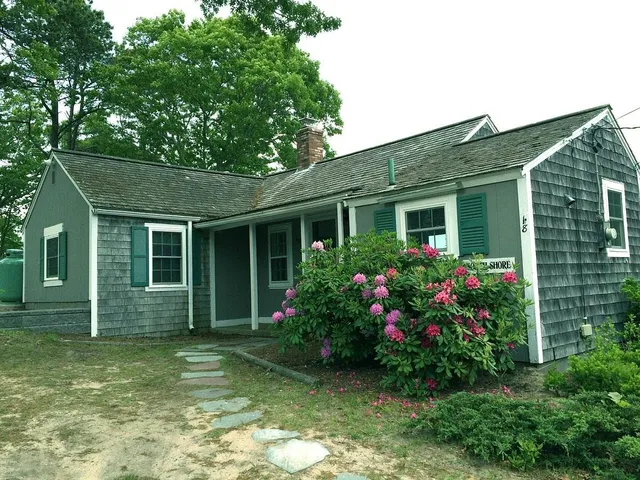 Harbor Village Cottages