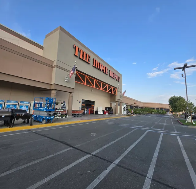 Murrieta Springs Plaza