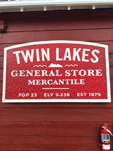 Twin Lakes General Store