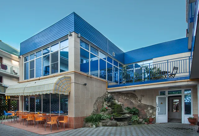 Приобье, Гостиница