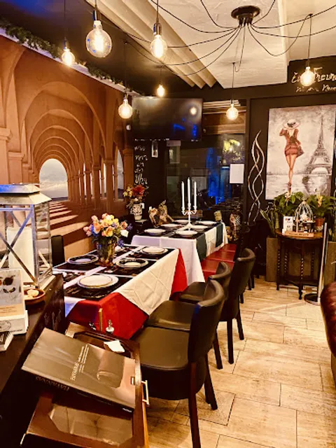 Piano Restaurant & Cocktail Bar "LYSDORSS"