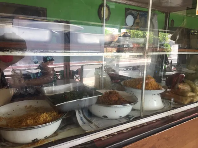 Warung Nasi Kemudha
