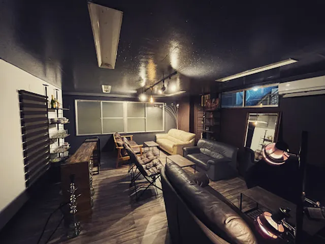 本厚木 シーシャ カフェ&バー chill man (チルマン)