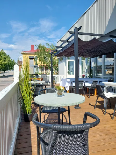 Cafe and Accommodation Tmi Tiina Soilu