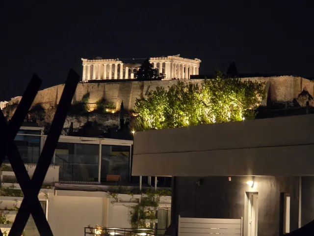 Regal Boutique Suites