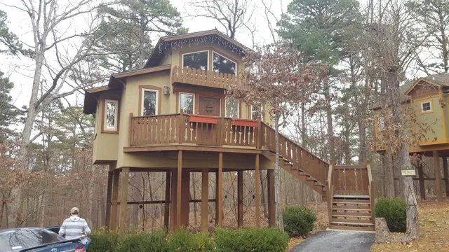 The Grand Treehouse Resort