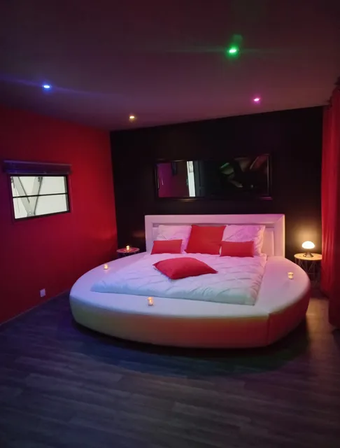 La Maison du Plaisir - Nuit Coquine et Spa privatif Isigny sur Mer