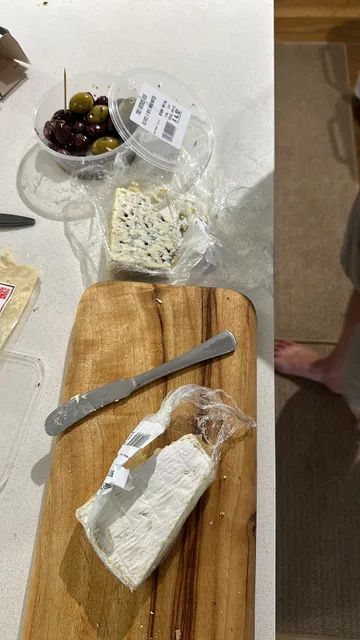 Thre3 Brothers Fresh Deli