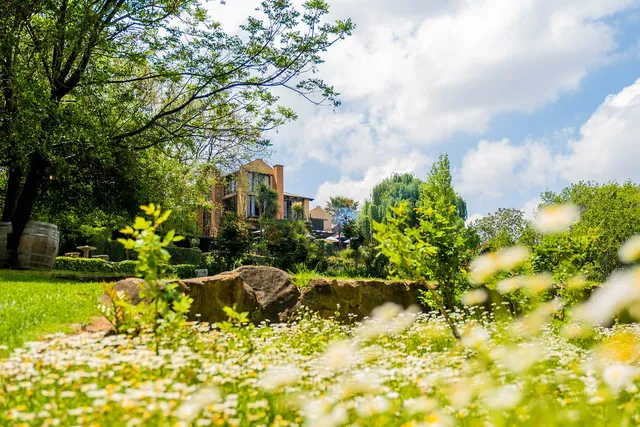 Black Horse Brewery & Distillery