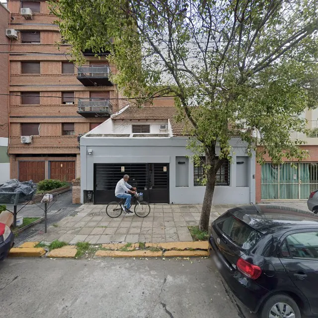 Alquilo departamento por dia. Zona castelar!!!