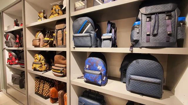 Michael Kors Mens Outlet